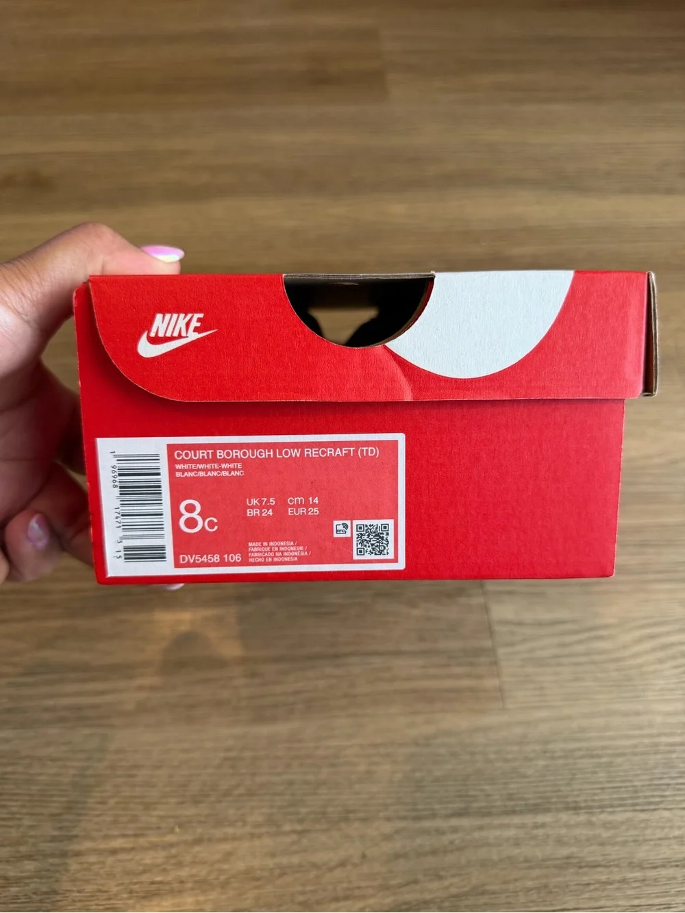 Nike Kids White Low-Top Velcro Sneakers